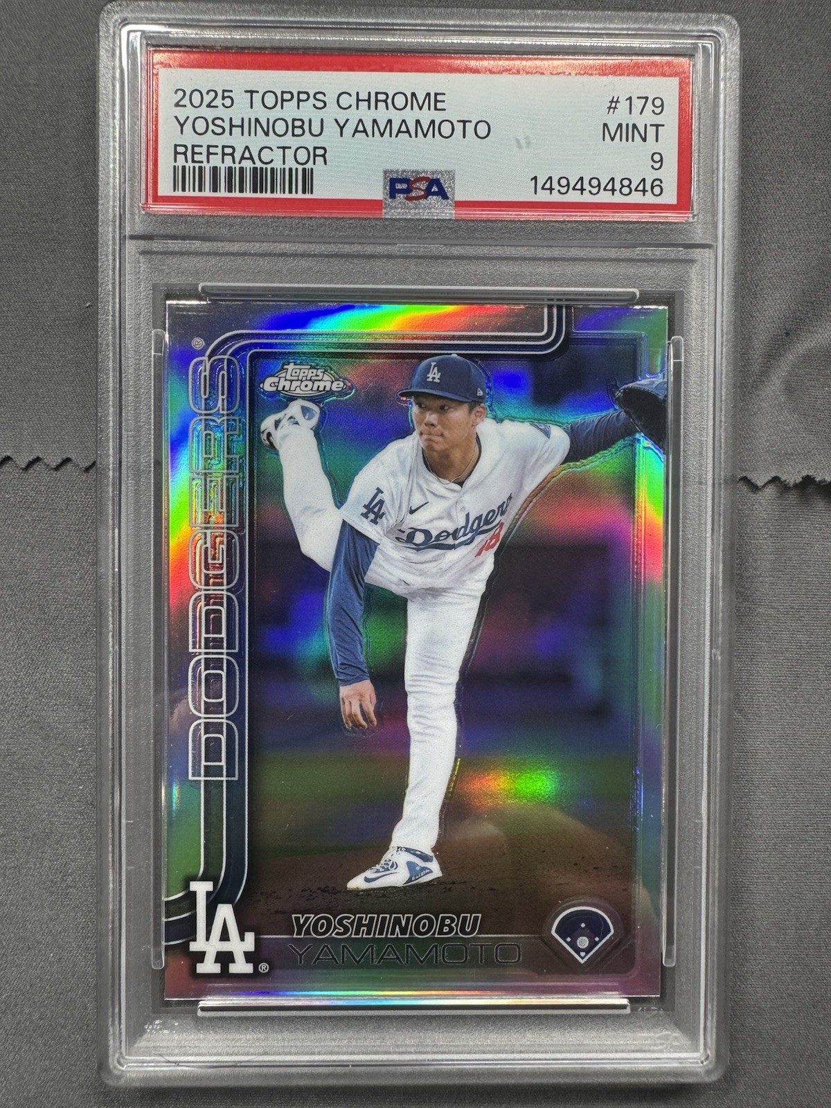 2025 Topps Chrome Yoshinobu Yamamoto Refractor #179 PSA 9 Dodgers