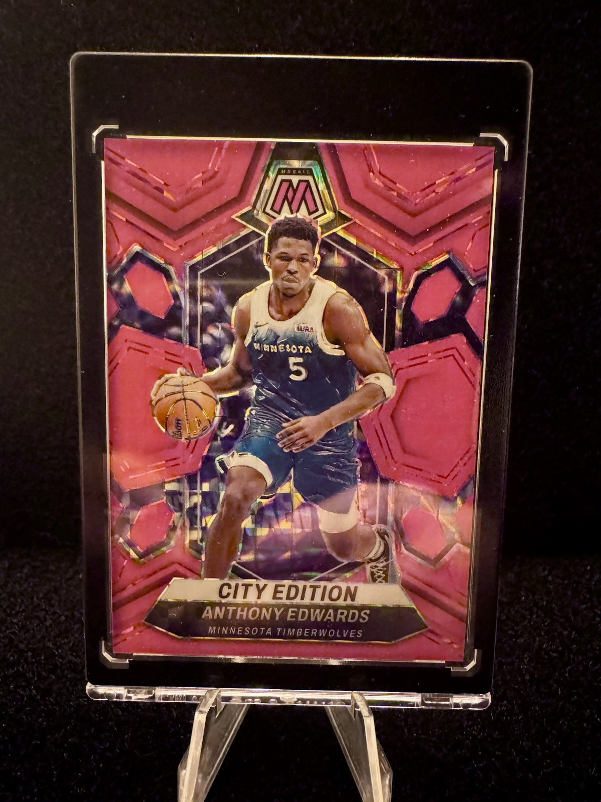 2023-24 Panini Mosaic, Anthony Edwards #273 Pink Fluorescent City Edition 05/10