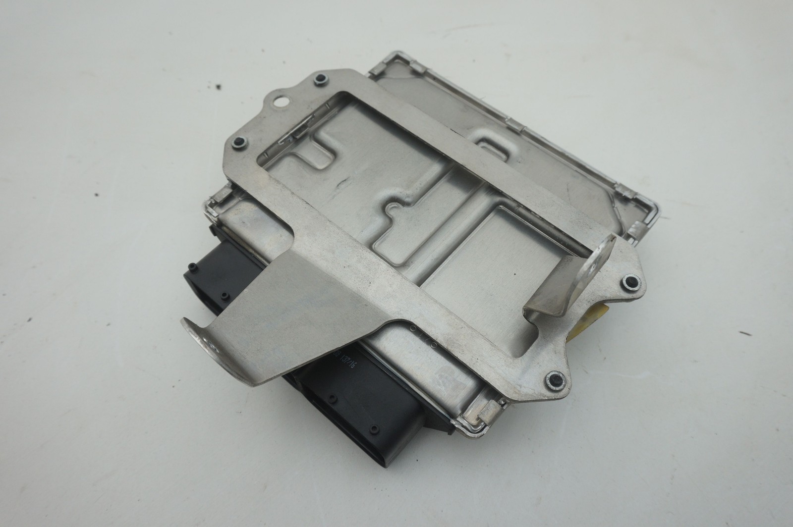 Transmission Gearbox Control Module Unit OEM 304001 Ferrari 488 Spider 2017