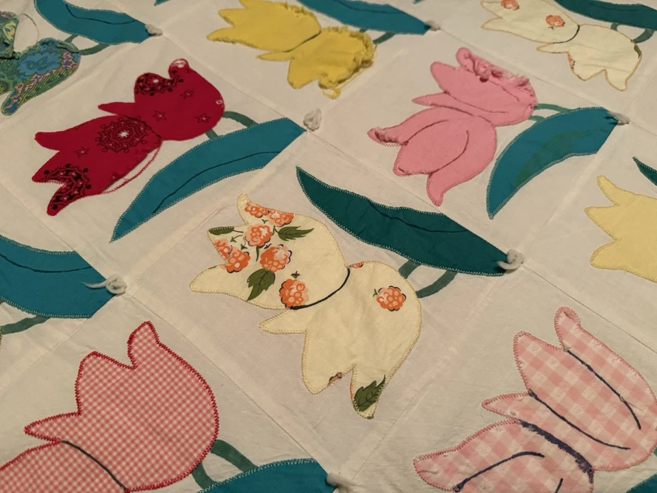 Vintage Handarbeit Quilt Queen Size 83 "x 67" Tulpenmuster bezaubernd - Bild 3 von 4