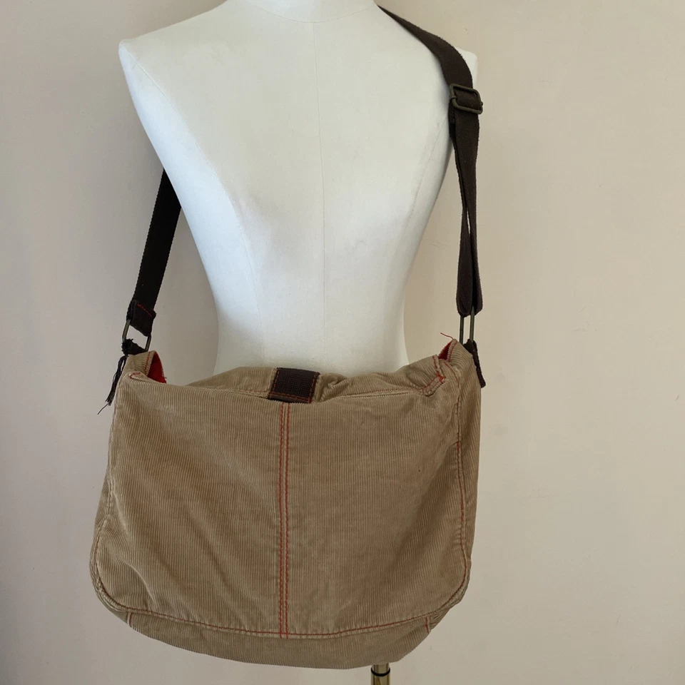 VTG Y2K American Eagle Corduroy Messenger Crossover Bag Beige Zip Pockets Boho - Image 4 of 4