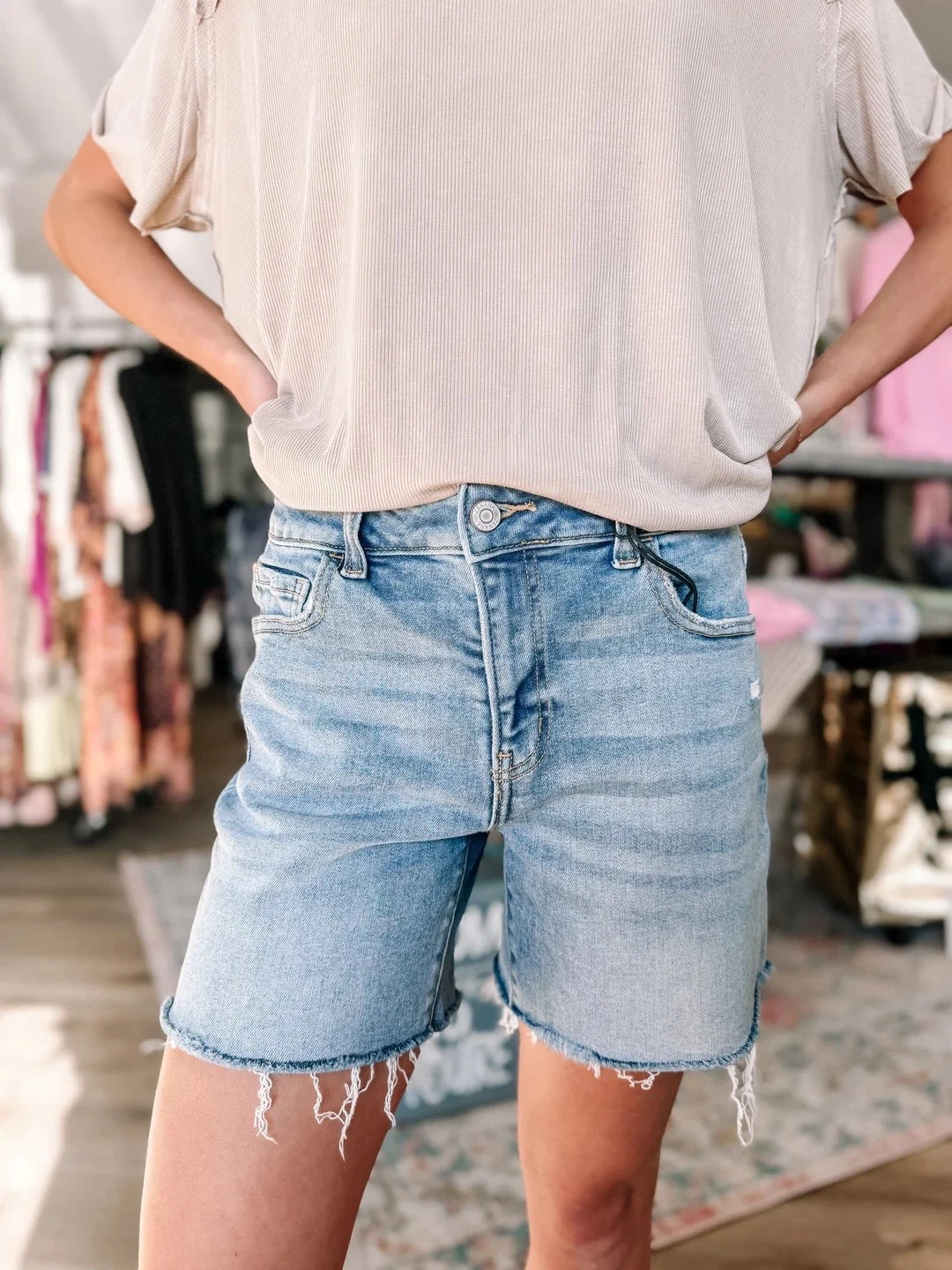 ZENANA - PLUS LIGHT WASH DENIM SHORTS - LIGHT WASH - 3X
Opens in a new window or tab