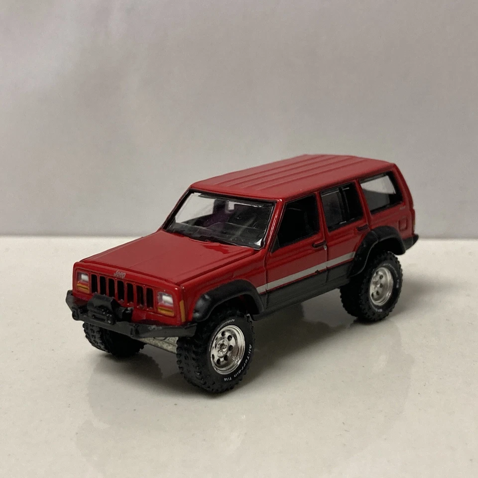 Jeep Cherokee XJ 1984-2001 4x4 coleccionable escala 1/64 diecast modelo diorama Foto 4 de 4