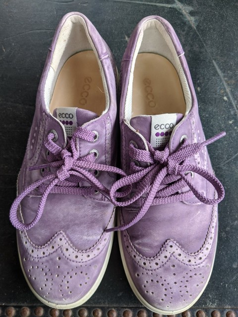 ecco extra width shoes