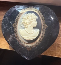 Cameo Trinket Box-Mount Clemons Faux Marble, Heart Shaped-4.5"X3 3/4" X 1" Gold