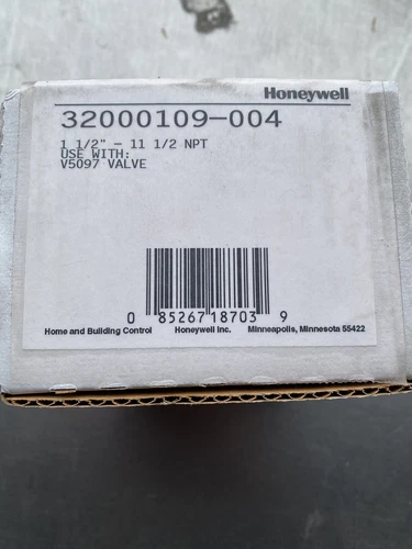 HONEYWELL 32000109-004 1 1/2" NPT PIPE ADAPTER SMALL BODY