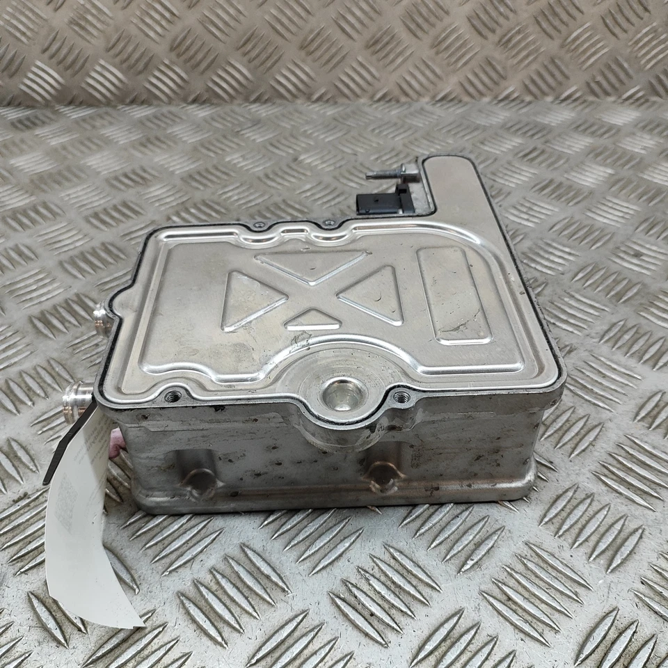 Radiatore raffreddamento a batteria CUPRA BORN 1EE963231 elettricità 170kw 2023 25574397 - Immagine 2 di 4