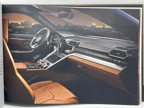 Lamborghini Urus Sales Brochure Hardback Book 92 Pages - Foto 12 di 12