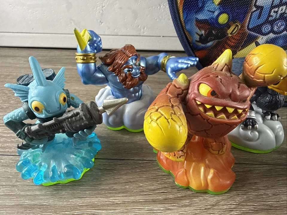 Lote Skylanders (9) Personagens Spyro Adventure Todos Testados com Bolsa de Transporte - Imagem 2 de 4