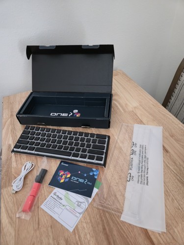 Ducky One2 SF Esports Keyboard BLACK | Mx Cherry Switches - Picture 9 of 9