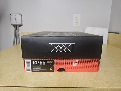 Air Jordan 31 Black Cat Size 10.5