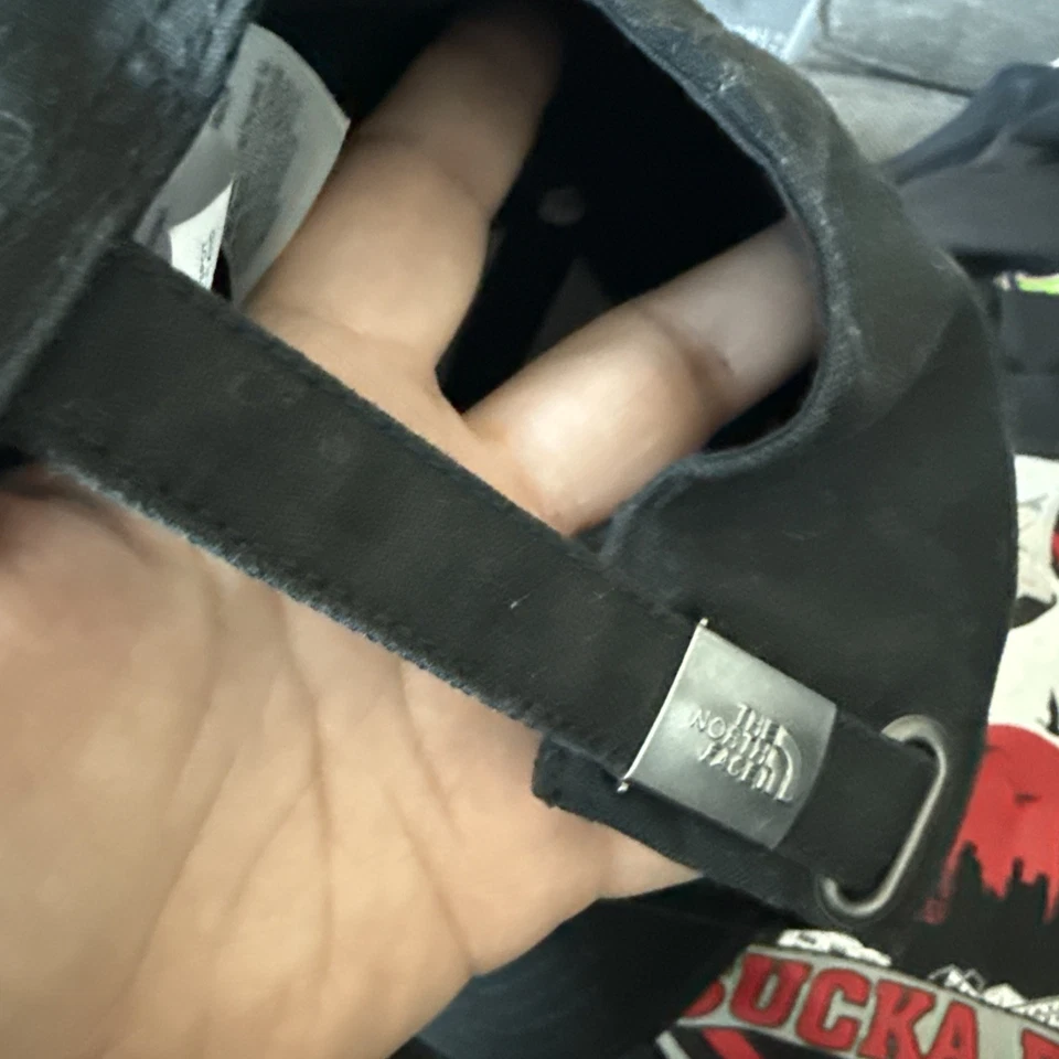 SOMBRERO AJUSTABLE THE NORTH FACE UNISEX Foto 2 de 4