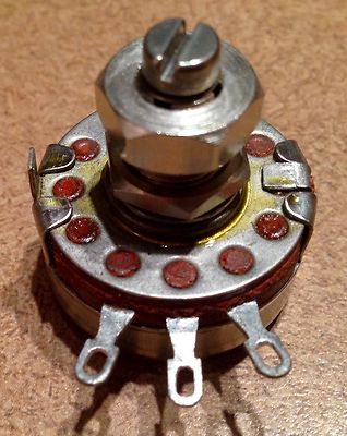 Allen Bradley Type J 500 Ohm Potentiometer P/N: KS-13790 L25 NOS