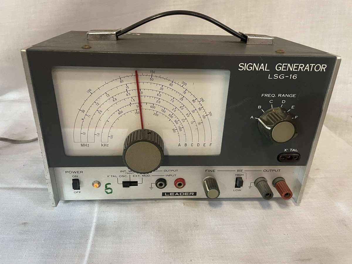 □ LEADER □リーダー電子　LSG-15　SIGNAL　GENERATOR Signal Generator