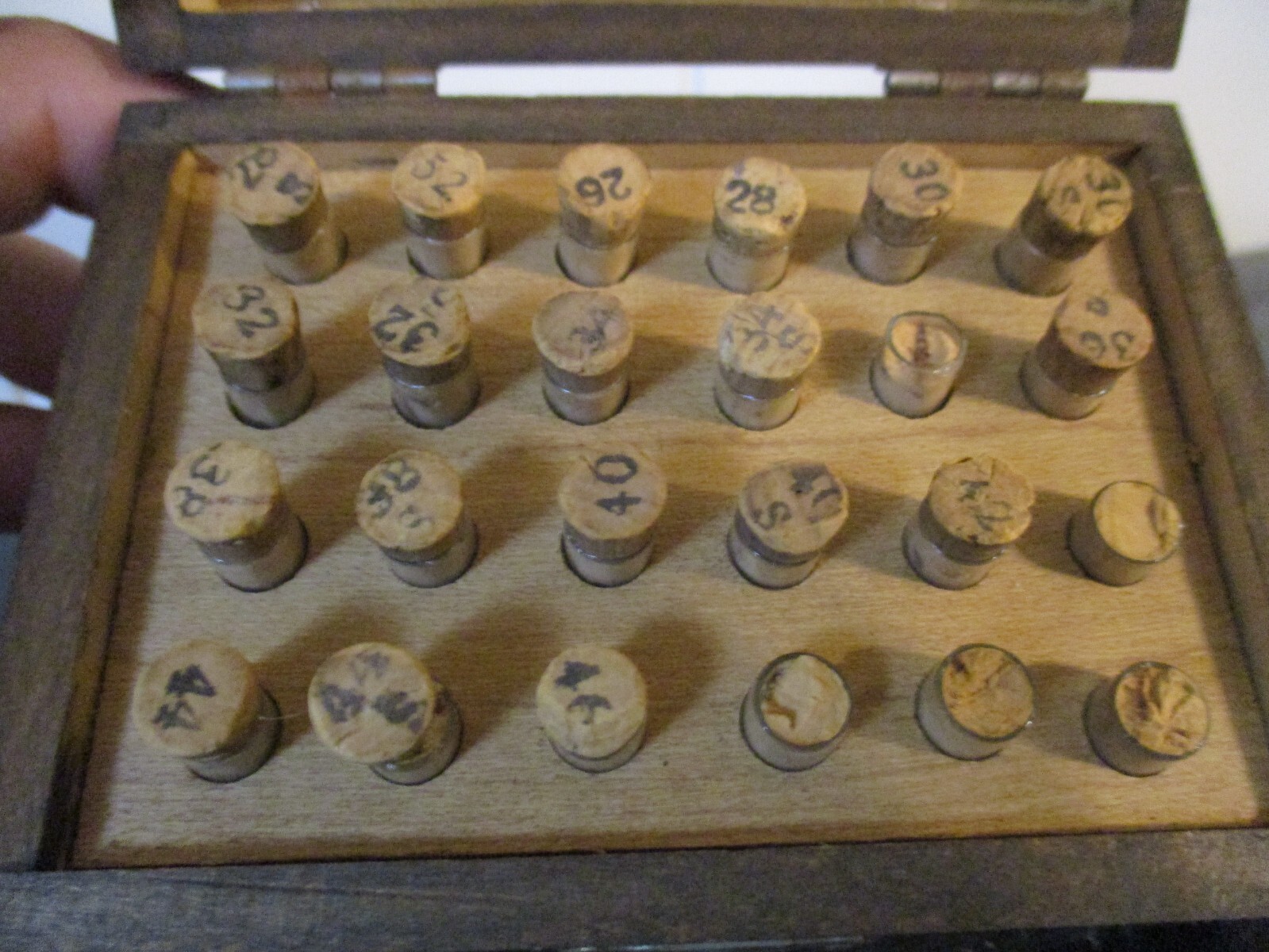 Metrically Gauged Quick Fit Roller  Jewels for Swiss & American Watches wood box