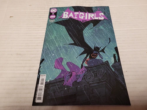 Batgirls # 14 (DC, 2023) 1st Print Main Cover