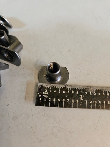 Stahl schmale Basis Schweißmuttern 1/4"-20, 3/4" Basislänge 7/16" Laufhöhe Menge 25 - Bild 3 von 7