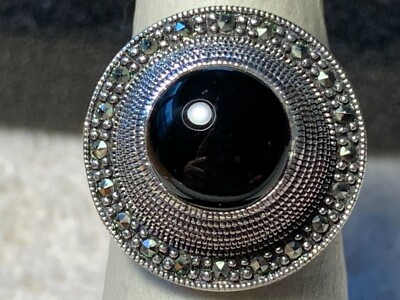 Vintage Sterling 925 Large Ring with Dark Stone and Marcasite Accents Size 