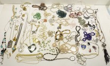 73 vintage costume jewelry pieces 54 necklaces, 15 small items, clips, bangle, brooches + 4