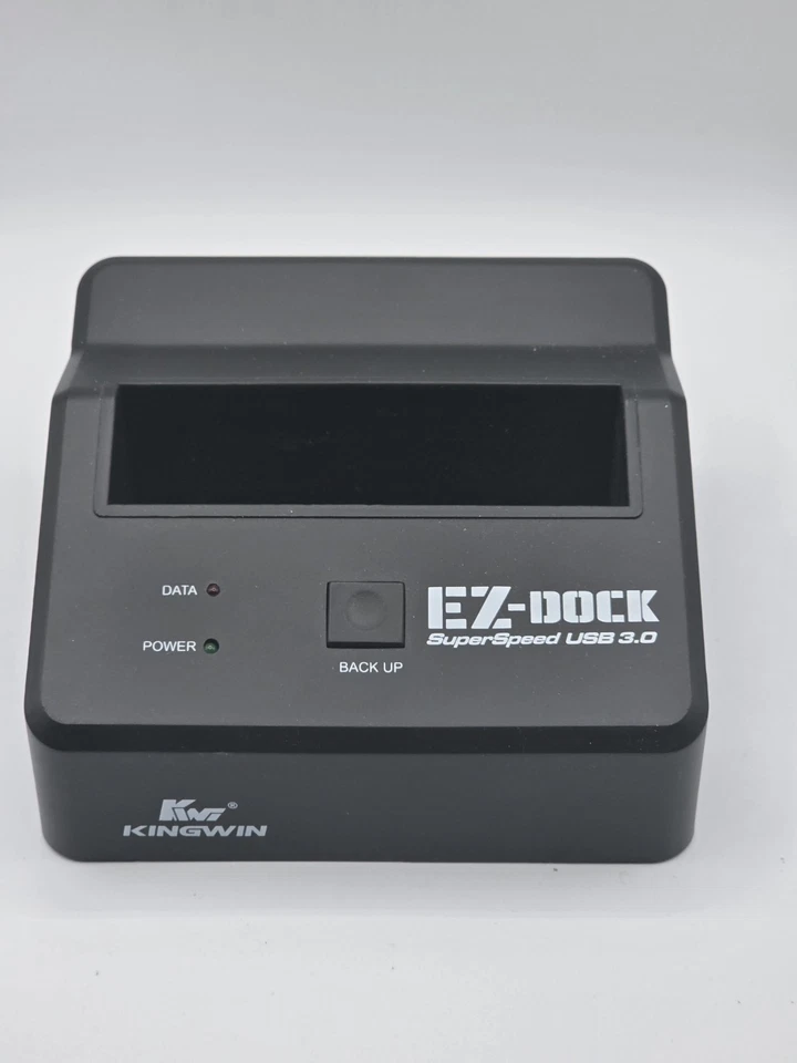 New Kingwin EZD-2535 EZ-Dock 2.5-Inch/3.5-Inch SATA Hard Drive Dock - Image 2 of 4