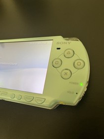 Sony PSP 2000 *Read Description*