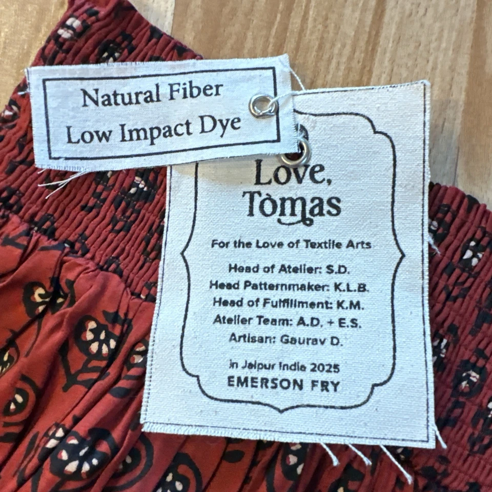 Falda Fruncida Colección Emerson Fry Love Tomas - Linterna Flor Rojo XS/Pequeña Foto 3 de 4