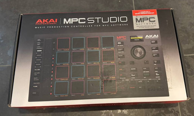 AKAI Professional MPC Studio Midi Music Production Controller with MPC2 Software