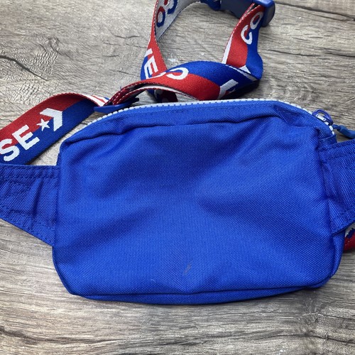 Borsa marca Converse marsupio rosso bianco blu tracolla pois usata - Foto 3 di 8