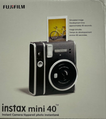 Fujifilm - 16696875 - Instax Mini 40 Instant Film Camera - Black