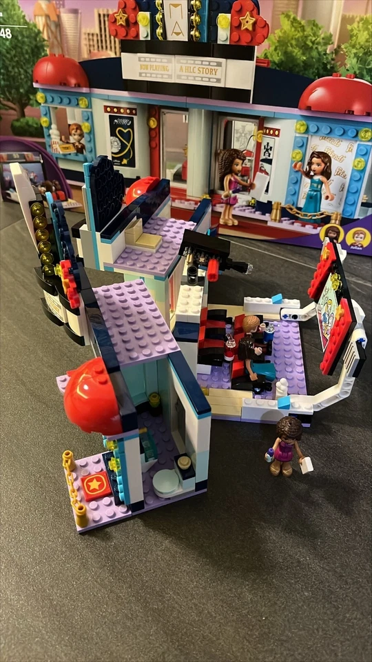LEGO Friends 41448 Heartlake City Movie Theater, foto 3 di 5