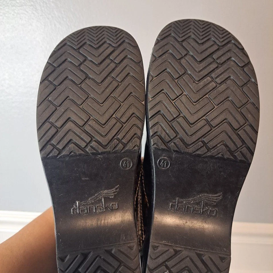 Zuecos Dansko talla 41 (9,5) estampado de leopardo charol zapatos para mujer Foto 4 de 4