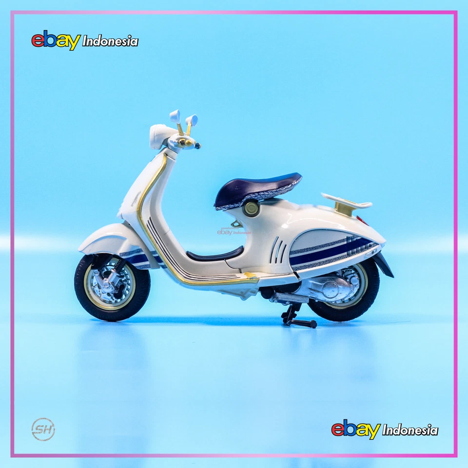 NewRay Custom Vespa 946 Bellissima White CD Diecast Scooter Bike 1:12 - Image 2 of 4