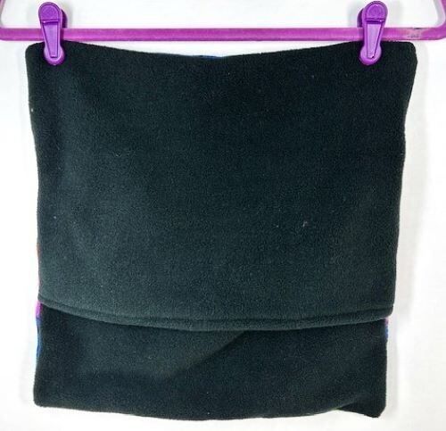 Funda de almohada sobre de vellón suave 15 x 15 pulgadas arco iris brillante negro rayas y espalda - Imagen 2 de 4