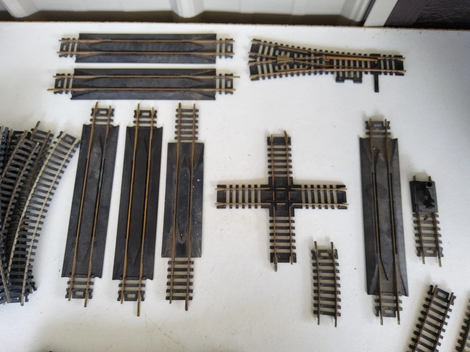 Vintage Tyco Atlas HO Scale Model Railroad Train Track Piece Lot 54 Pieces - Image 2 of 4