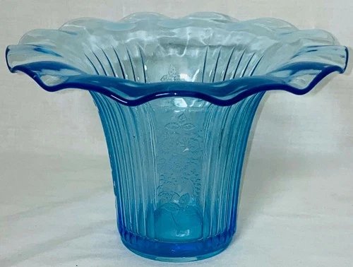 Anchor Hocking Mayfair Vase Sweet Pea Blue Depression Glass Open Rose Vintage