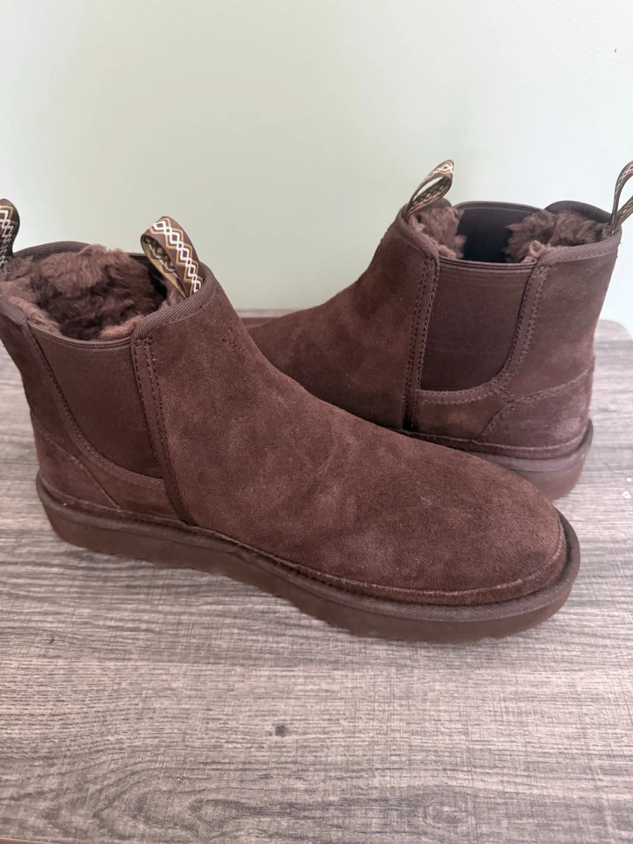 UGG Men display picture 1