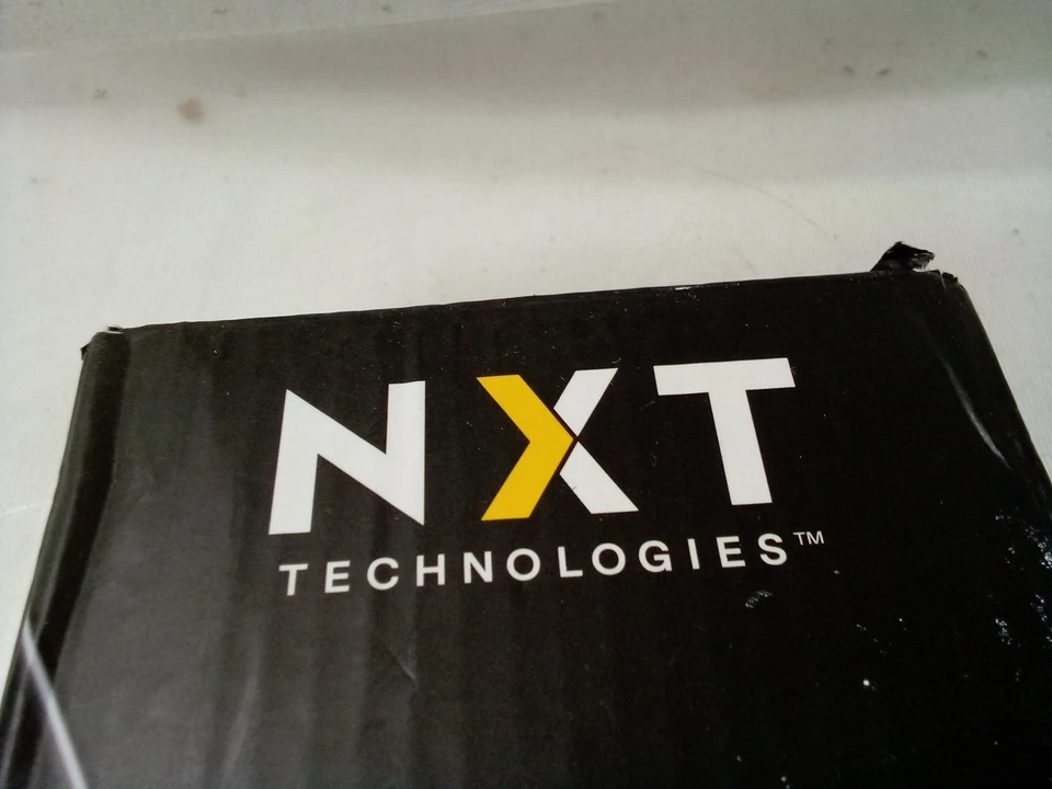 NXT Technologies Surge Protector 6 AC Outlets 4 ftCord 600 J Black NX54313 - Image 3 of 4