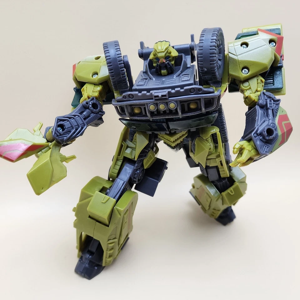 TRANSFORMERS Revenge Fallen ROTF (2009) Desert Tracker RATCHET 7.5" Voyager - Image 2 of 4