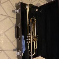 Yamaha YTR-2320 Trumpet Made in Japan Includes Case Mouthpiece,PLEASE READ