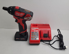 Milwaukee 2401-20 M12 Kit cacciaviti esagonali 1/4" 12V, 500 giri/min, Rosso/Nero