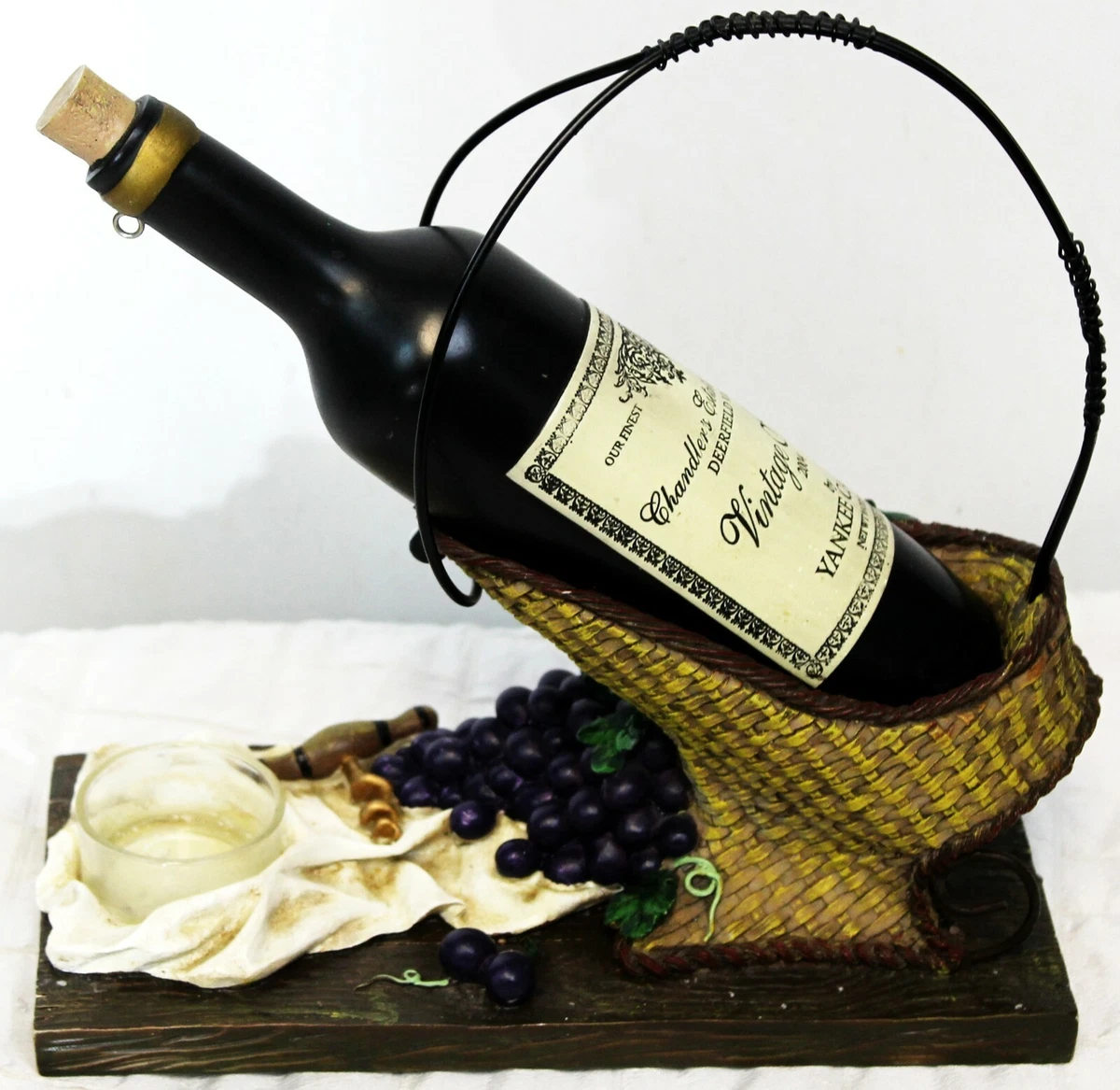 Yankee Candle Hanging Tart Burner Warmer Wine Bottle Basket Resin Vineyard