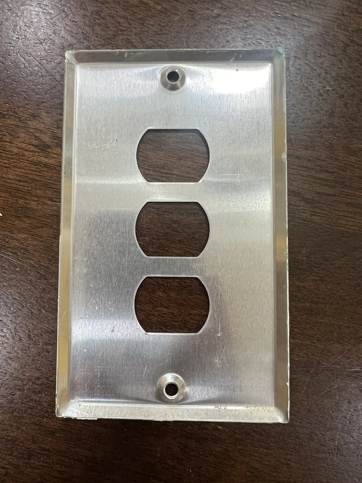 Cubierta de interruptor de luz Broan 3 interruptores vintage Foto 2 de 2