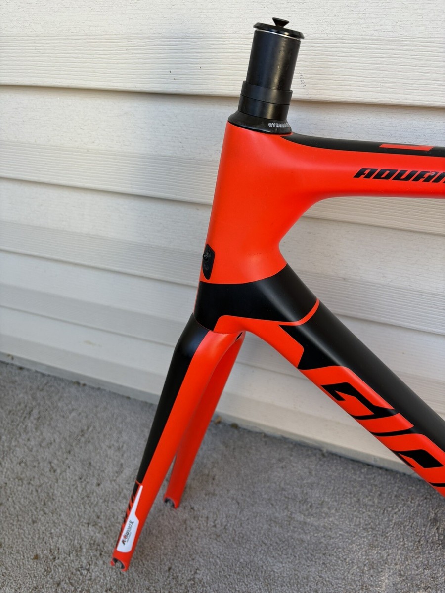 Giant TCR Advanced SL Lightweight Rim Brake Carbon Frameset Giant TCR Advanced SL Lightweight Rim Brake Carbon Frameset