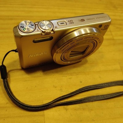Nikon COOLPIX S7000 Compact Digital Camera 20x Optical Zoom