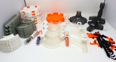 HEXBUG Nano V2 Black Hole Tracks Circuit Platform Lot + 4 Nano + 1 Transformers