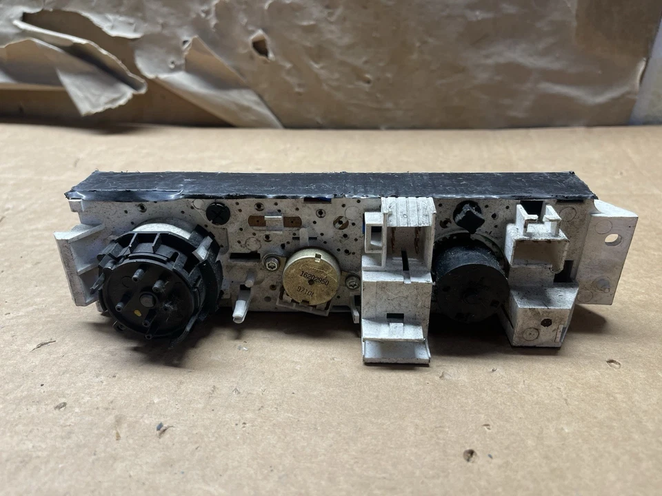 Chevrolet Express 1500 2001-2007 control de clima de aire acondicionado #C87 Foto 3 de 4