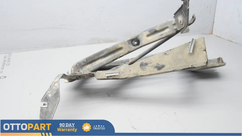 Soporte de parachoques delantero izquierdo Pontiac Solstice 2006-2009 OEM Foto 3 de 4