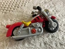 Marvel Super Hero Squad WOLVERINE  Weapon X Cycle Red  Motorcycle