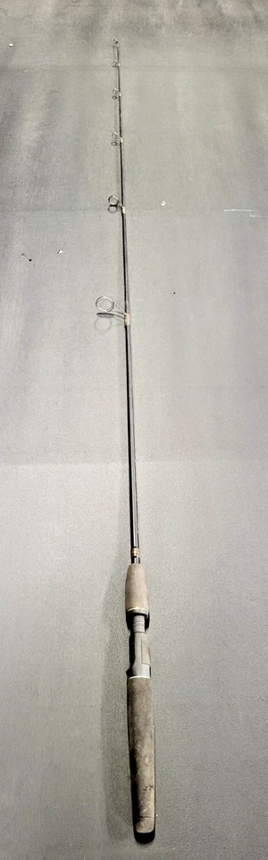 Berkley Lightning Rod IM6 LR27 - 6' Fishing 1 Pc. Medium Heavy 6-17lb Line, EX - Image 2 of 4