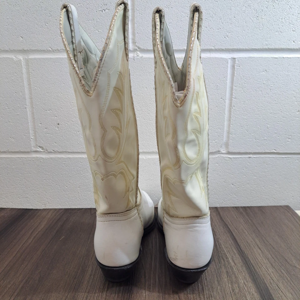 Botas vaqueras vintage Rodeo Drive. Botas vaqueras de cuero blancas para mujer talla 9 M Foto 4 de 4